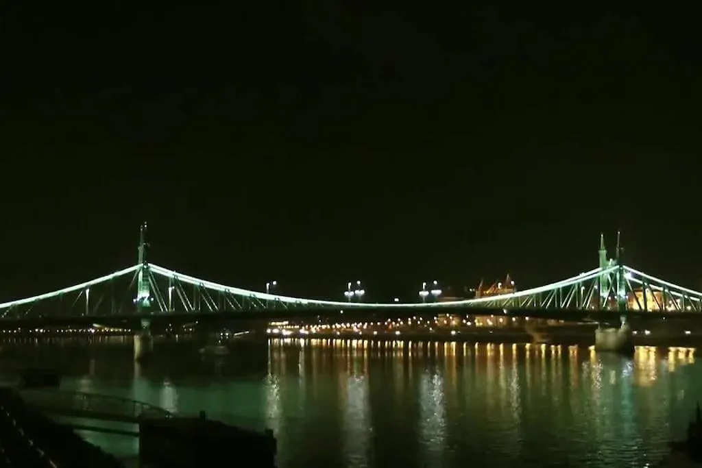 Riverside Green, 5Th District Budapest Apartment